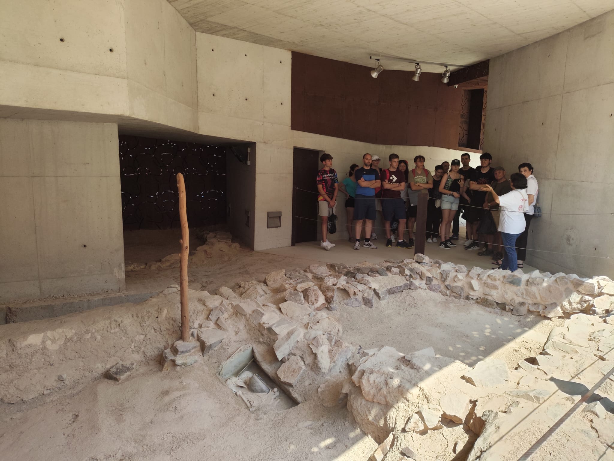 voluntariado arqueológico para estudiar los restos defensivos de las Fortalezas del Rey Lobo